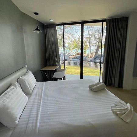 Phuket Muay Thai Hotel Rawai Beach Bagian luar foto