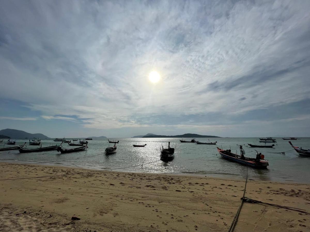 Phuket Muay Thai Hotel Rawai Beach Bagian luar foto